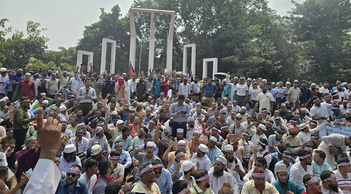 সরকারের ‘প্রস্তাব’ প্রত্যাখ্যান, কিছুক্ষণ পর শাহবাগে অবরোধে যাবেন শিক্ষকরা