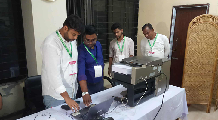 চাকসুতে ৬০ শতাংশ ভোট, চলছে গণনা
