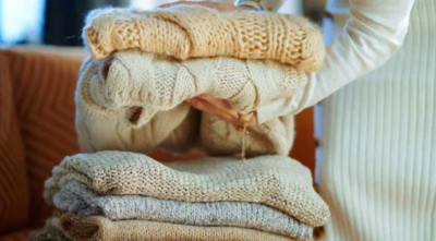 না কেচে পোশাকের দুর্গন্ধ দূর করুন ঘরোয়া উপায়ে