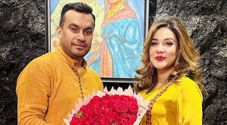 ‘রাগের মাথায় বিচ্ছেদের কথা বলেছি’ দেড় বছর পর বললেন মাহি
