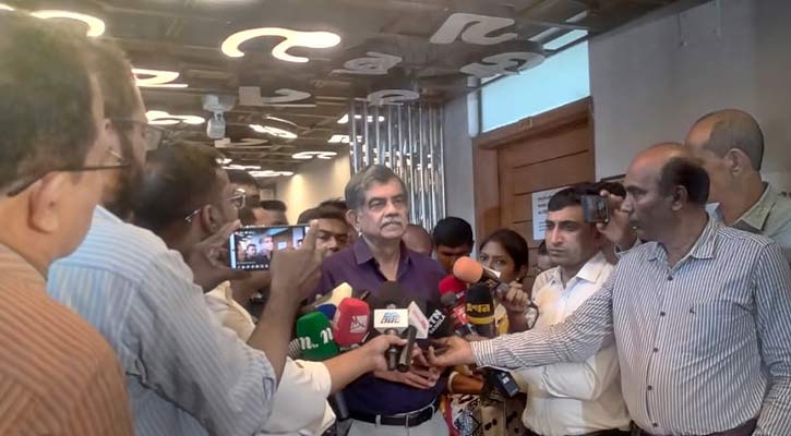 শিক্ষকরা শ্রেণিকক্ষে ফিরে যাবেন, প্রত্যাশা শিক্ষা উপদেষ্টার