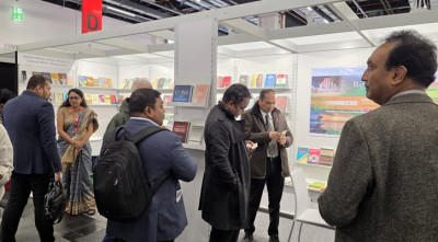 জার্মানির বইমেলায় ৭১-২৪ ফুটে উঠেছে বাংলাদেশের স্টল