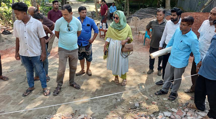 সরকারি হালট দখল করে চলছিল ভবন নির্মাণ, যা করলেন এসিল্যান্ড
